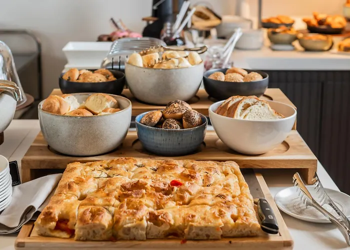 Monumenti Heritage Hotel&resort 호텔 풀라